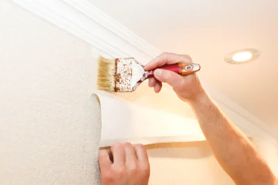 Pose de papier peint à Mortiers — revêtements muraux et toiles de verre